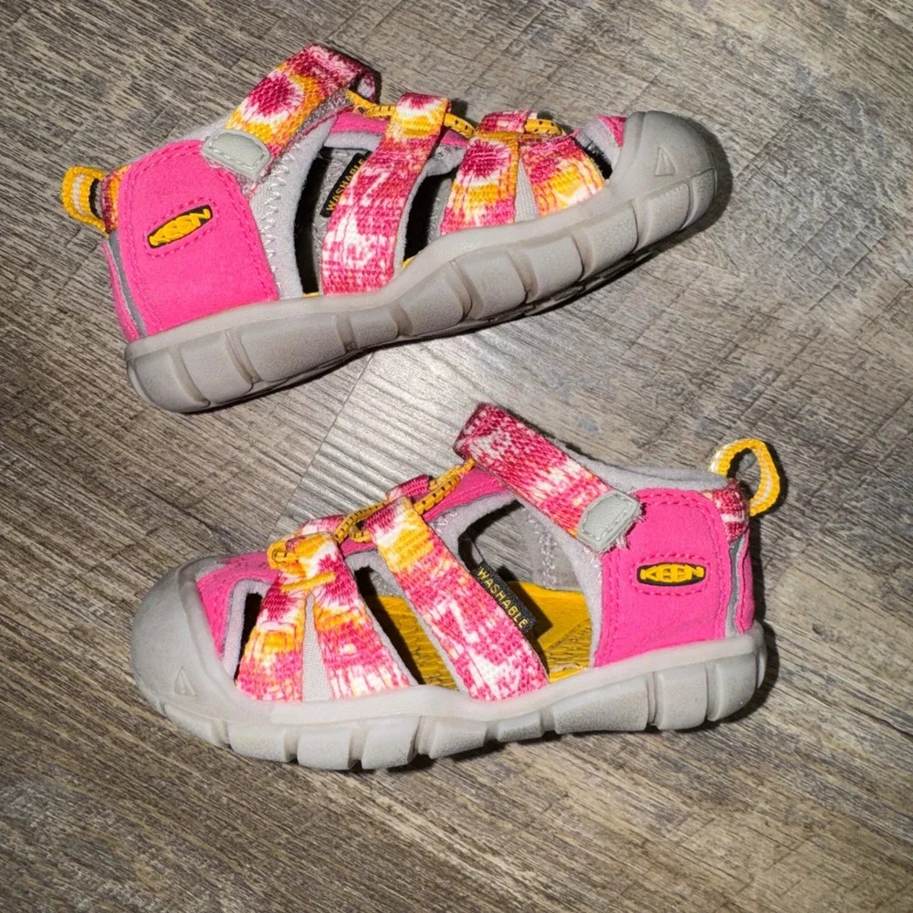 KEEN Seacamp II CNX Kids Pink Yellow Tie Dye Water Hiking Sandals 5.5